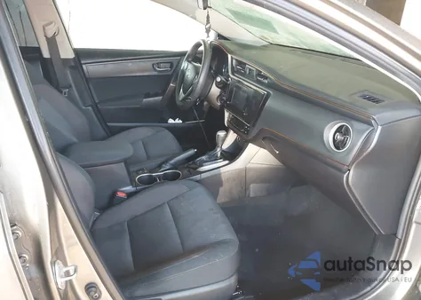 2019 Toyota Corolla Le z USA, uszkodzony, nr VIN 2T1BURHE5KC141740